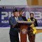 Dr. Gazali selaku rektor Universitas Madura 