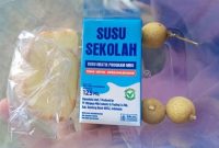 Menu keringan di Satuan Pelayanan Pemenuhan Gizi (SPPG) Yayasan Yasmin Ambet Pamekasan pada Selasa (24/2/26).